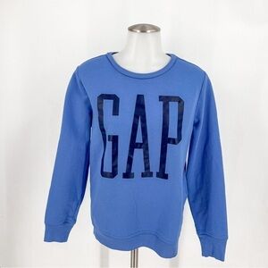 GAP blue sweatshirt